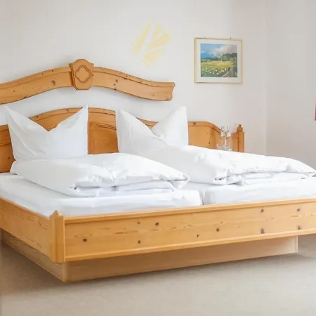 Sondergeld Hotell *